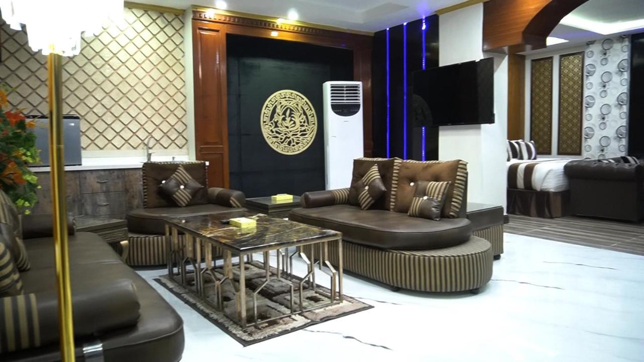 Hilton Suites Lahore Buitenkant foto
